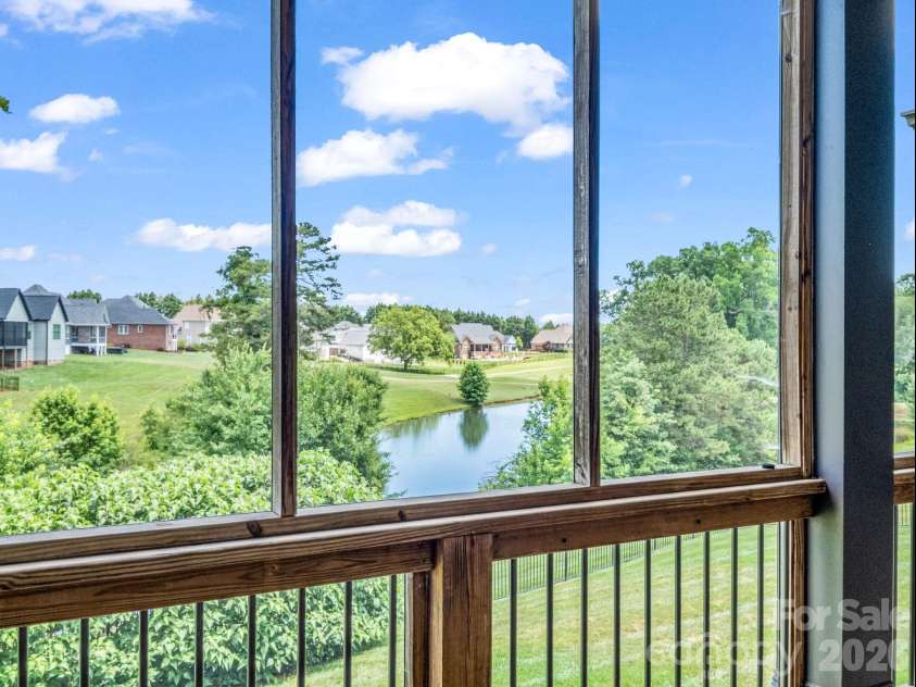 113 Deer Brook Drive, Shelby, NC 28150.  MLS# CAR4394416, YatesRealty ID 31101. 
