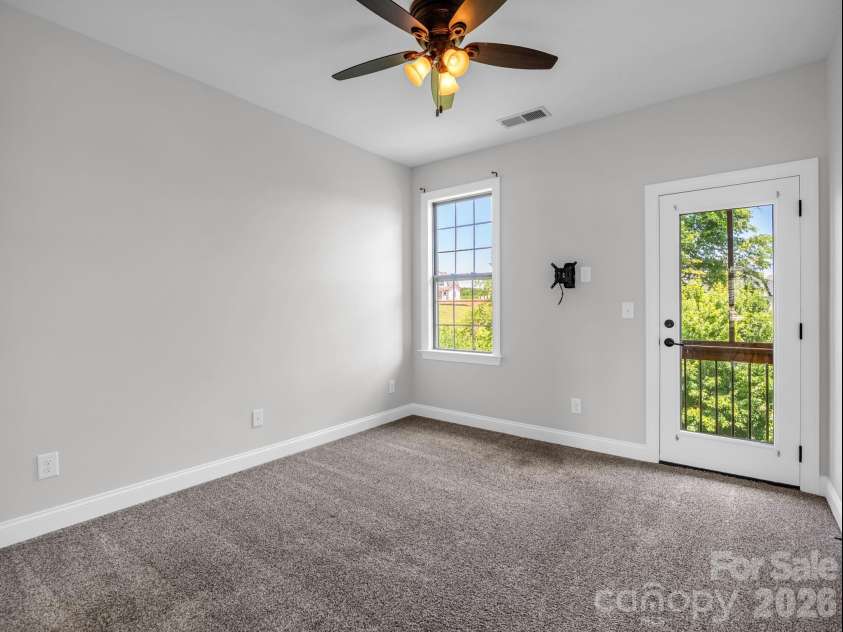 113 Deer Brook Drive, Shelby, NC 28150.  MLS# CAR4394416, YatesRealty ID 31101. 