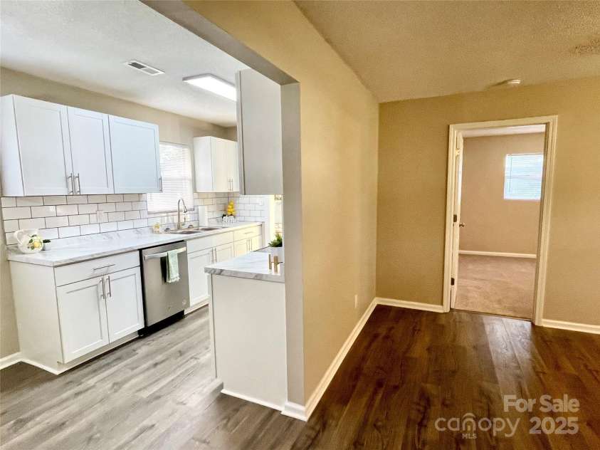 400 Lucy Avenue, Concord, NC 28027.  MLS# CAR4280783, YatesRealty ID 31101. 