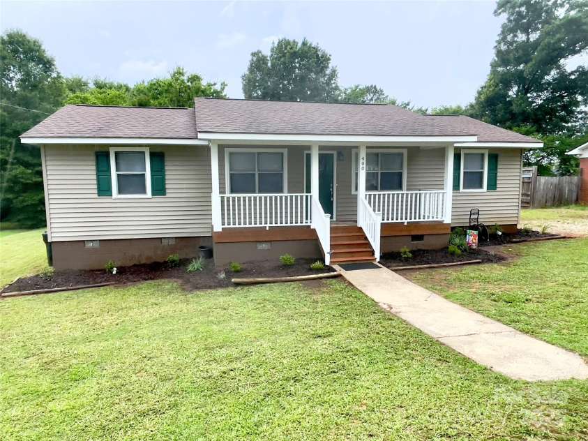 400 Lucy Avenue, Concord, NC 28027.  MLS# CAR4280783, YatesRealty ID 31101. 