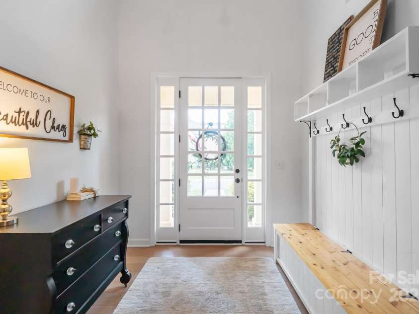 1002 Sudbury Lane, Matthews, NC 28104.  MLS# CAR4285222, YatesRealty ID 31102. 