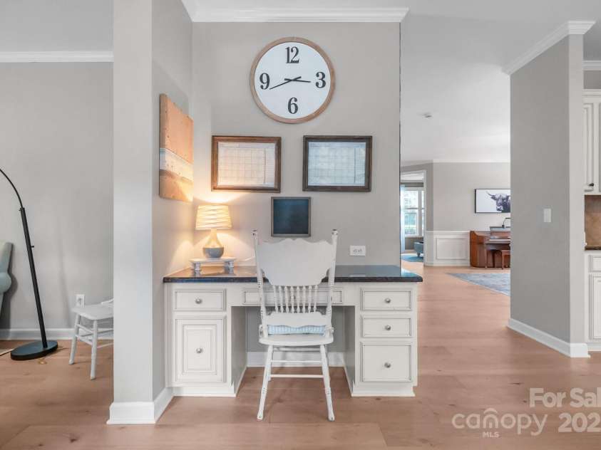 1002 Sudbury Lane, Matthews, NC 28104.  MLS# CAR4285222, YatesRealty ID 31102. 