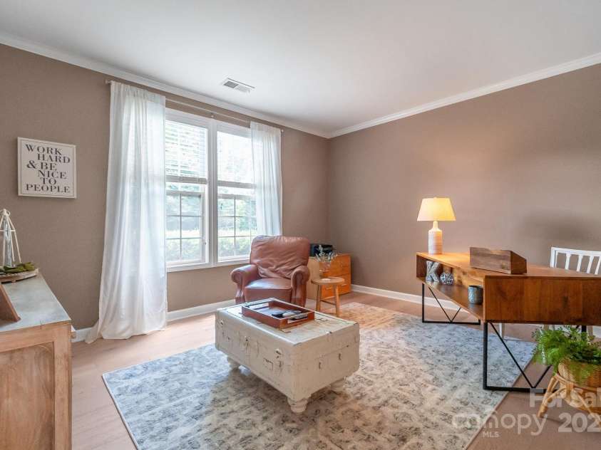 1002 Sudbury Lane, Matthews, NC 28104.  MLS# CAR4285222, YatesRealty ID 31102. Office