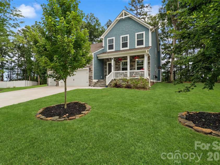 5532 Angus Drive, Midland, NC 28107.  MLS# CAR4391041, YatesRealty ID 31102. 