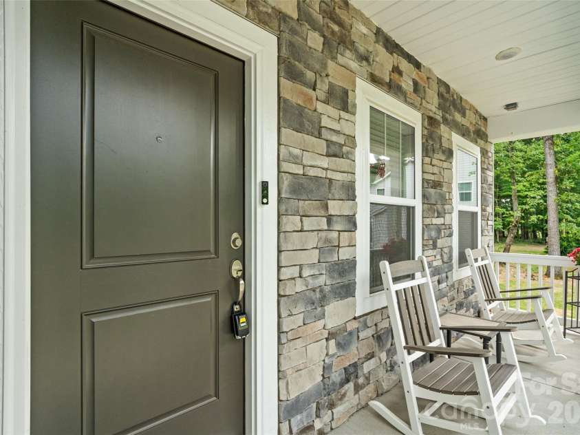 5532 Angus Drive, Midland, NC 28107.  MLS# CAR4391041, YatesRealty ID 31102. 