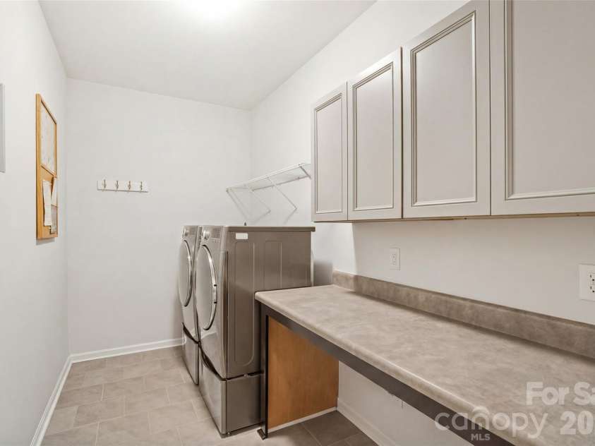 5532 Angus Drive, Midland, NC 28107.  MLS# CAR4391041, YatesRealty ID 31102. 