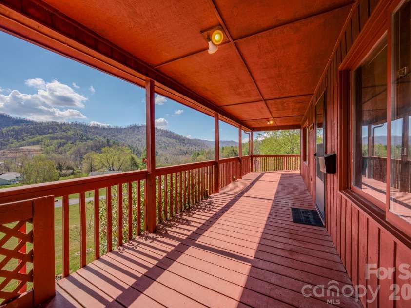 42 Camelfield Road, Weaverville, NC 28787.  MLS# CAR4368441, YatesRealty ID 31103. 