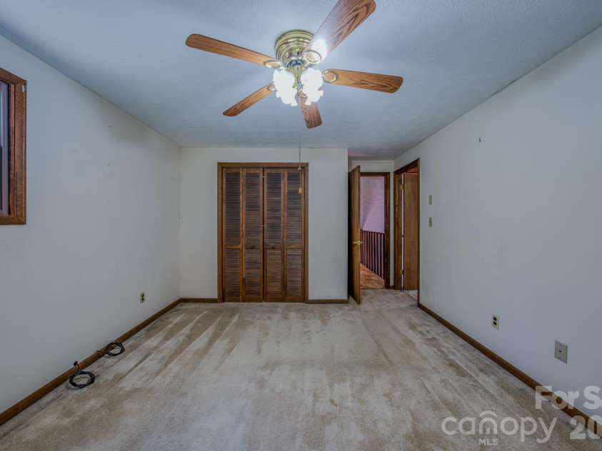 42 Camelfield Road, Weaverville, NC 28787.  MLS# CAR4368441, YatesRealty ID 31103. 
