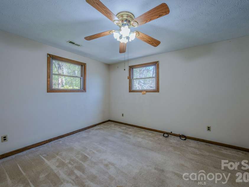 42 Camelfield Road, Weaverville, NC 28787.  MLS# CAR4368441, YatesRealty ID 31103. 