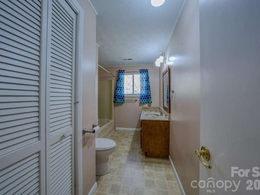 42 Camelfield Road, Weaverville, NC 28787.  MLS# CAR4368441, YatesRealty ID 31103. 