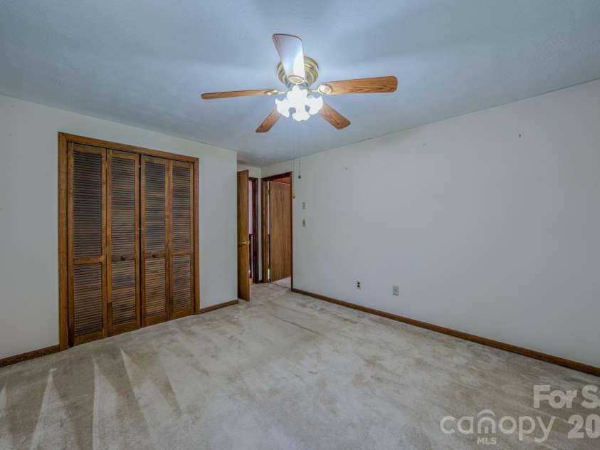 42 Camelfield Road, Weaverville, NC 28787.  MLS# CAR4368441, YatesRealty ID 31103. 