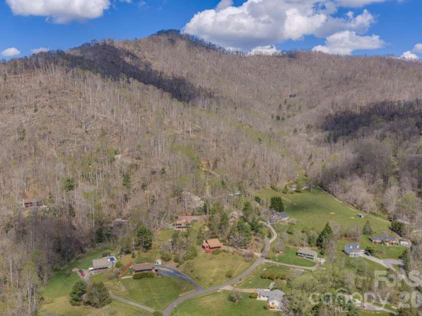 42 Camelfield Road, Weaverville, NC 28787.  MLS# CAR4368441, YatesRealty ID 31103. 