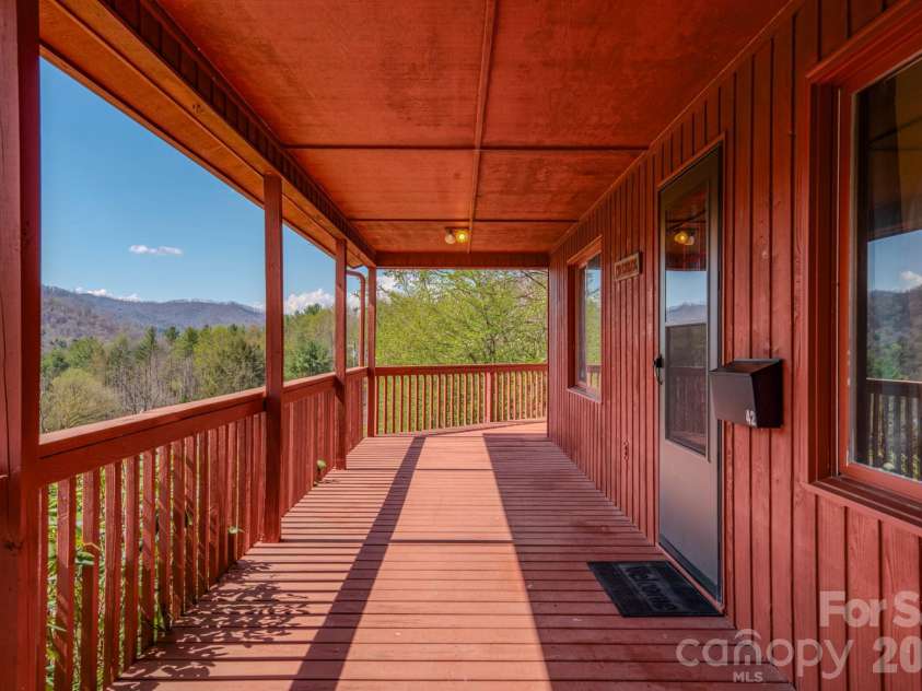42 Camelfield Road, Weaverville, NC 28787.  MLS# CAR4368441, YatesRealty ID 31103. 