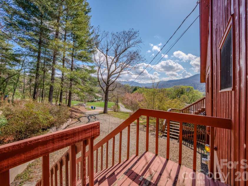 42 Camelfield Road, Weaverville, NC 28787.  MLS# CAR4368441, YatesRealty ID 31103. 