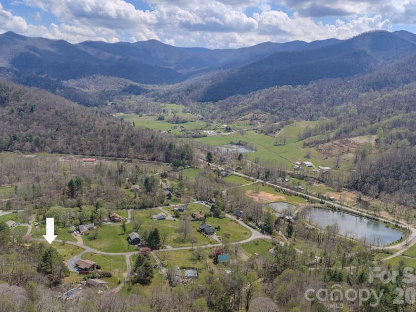 42 Camelfield Road, Weaverville, NC 28787.  MLS# CAR4368441, YatesRealty ID 31103. 