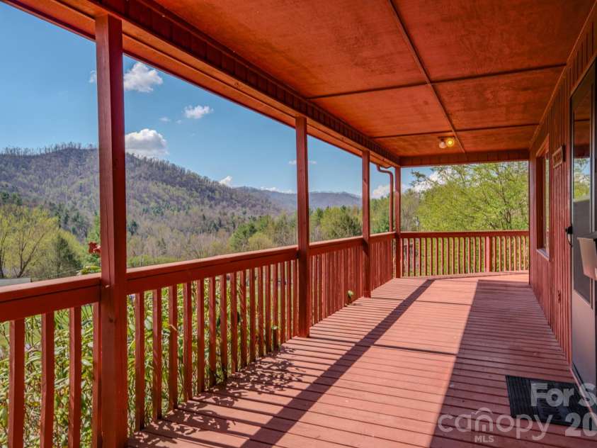 42 Camelfield Road, Weaverville, NC 28787.  MLS# CAR4368441, YatesRealty ID 31103. 