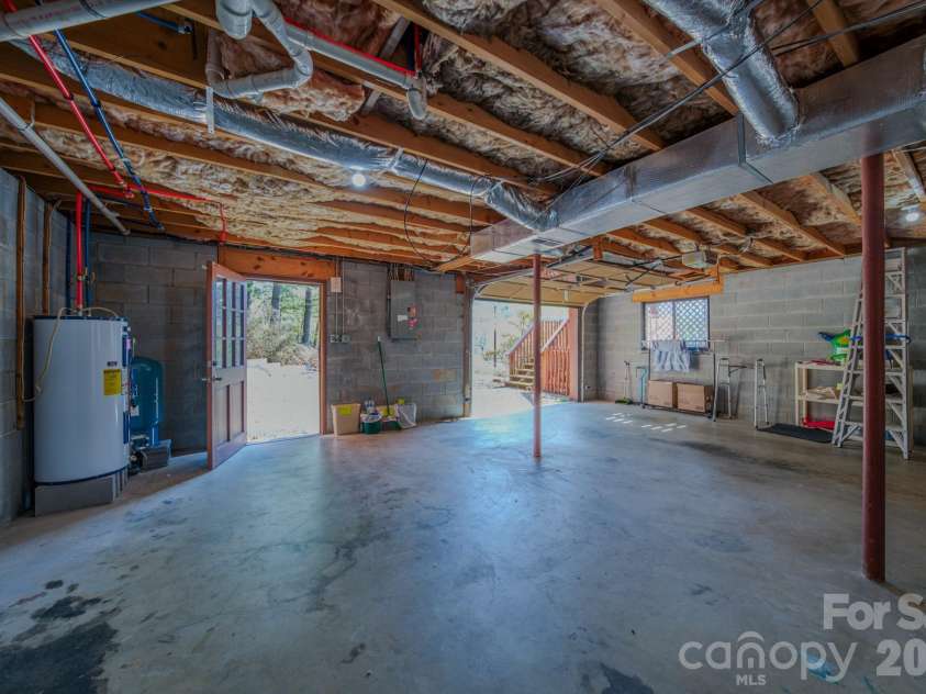 42 Camelfield Road, Weaverville, NC 28787.  MLS# CAR4368441, YatesRealty ID 31103. 