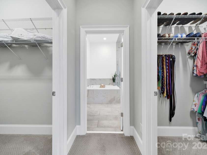 453 Rocking Chair Lane, Fort Mill, SC 29708.  MLS# CAR4288352, YatesRealty ID 31103. 