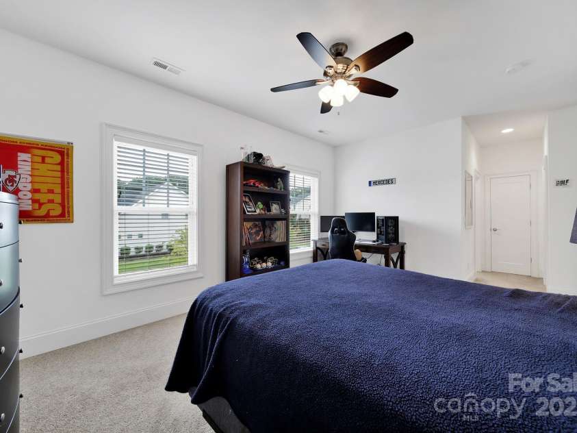 453 Rocking Chair Lane, Fort Mill, SC 29708.  MLS# CAR4288352, YatesRealty ID 31103. 