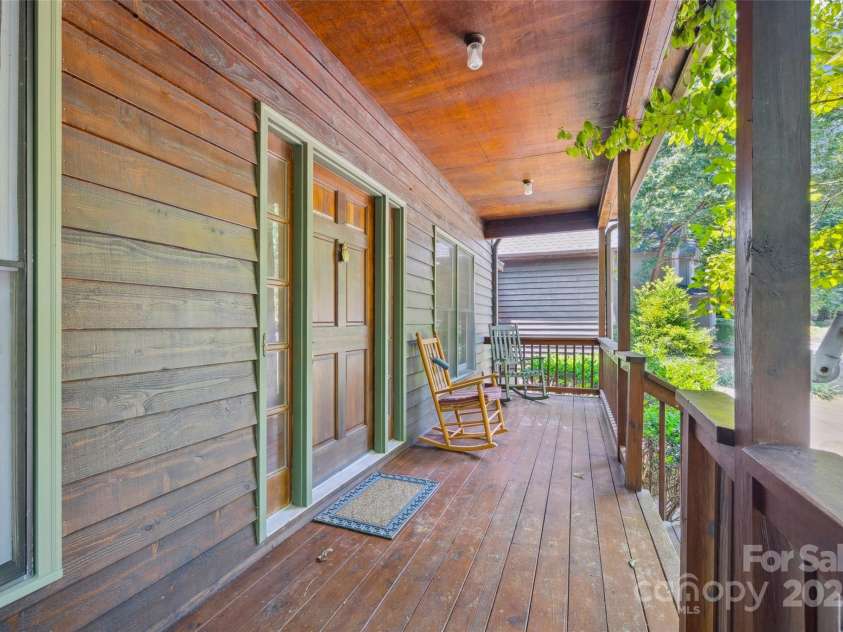 12 Woodvine Lane, Lake Wylie, SC 29710.  MLS# CAR4279096, YatesRealty ID 31104. 