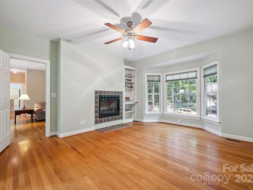 12 Woodvine Lane, Lake Wylie, SC 29710.  MLS# CAR4279096, YatesRealty ID 31104. 