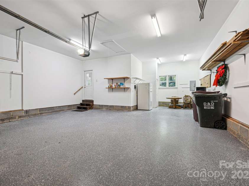 12 Woodvine Lane, Lake Wylie, SC 29710.  MLS# CAR4279096, YatesRealty ID 31104. 