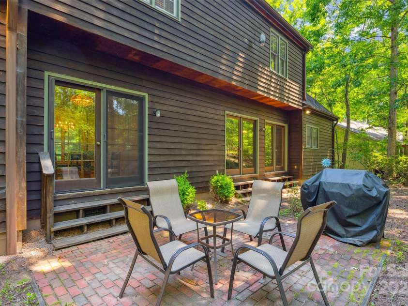 12 Woodvine Lane, Lake Wylie, SC 29710.  MLS# CAR4279096, YatesRealty ID 31104. 