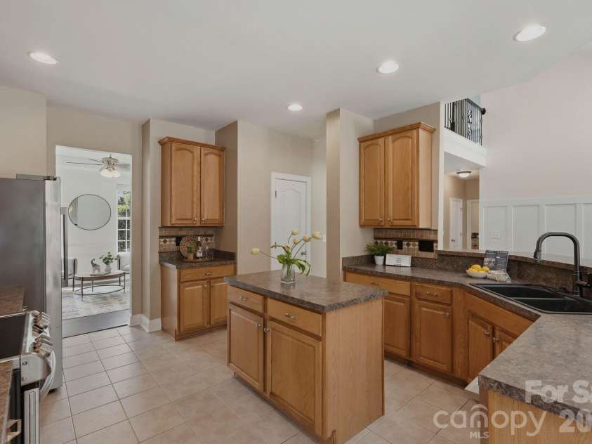 2721 Liberty Hall Court, Waxhaw, NC 28173.  MLS# CAR4376703, YatesRealty ID 31104. 