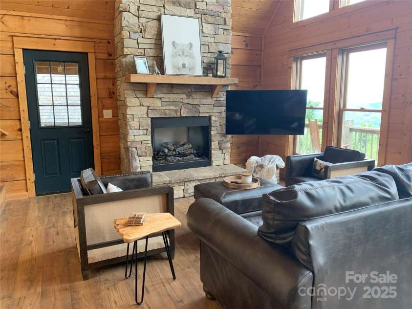 151 Scenic Wolf Drive, Mars Hill, NC 28754.  MLS# CAR4278406, YatesRealty ID 31105. 