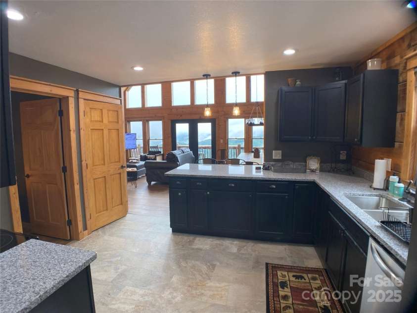 151 Scenic Wolf Drive, Mars Hill, NC 28754.  MLS# CAR4278406, YatesRealty ID 31105. 