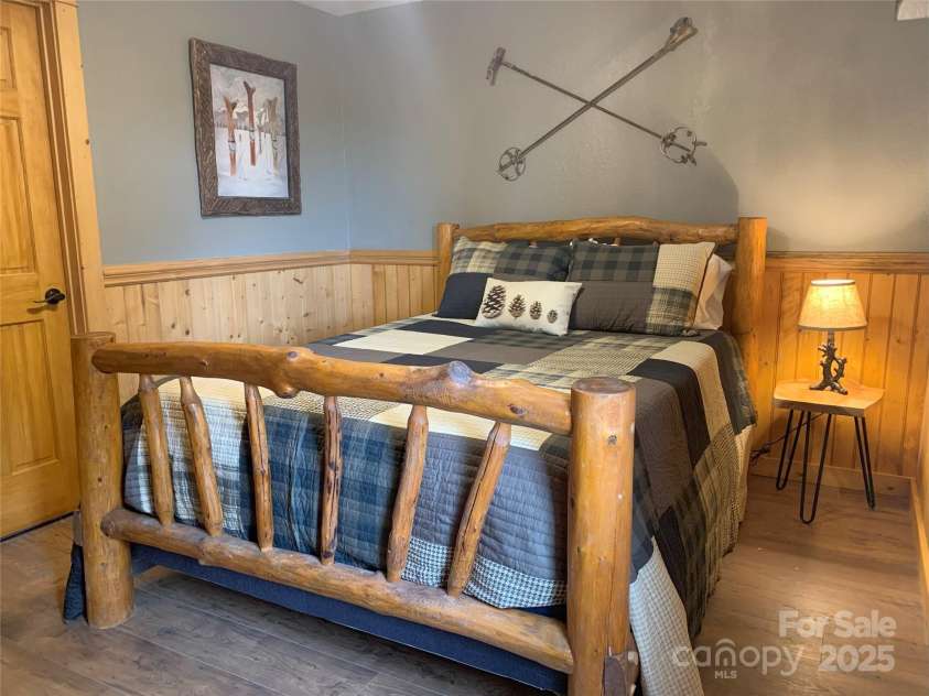 151 Scenic Wolf Drive, Mars Hill, NC 28754.  MLS# CAR4278406, YatesRealty ID 31105. 