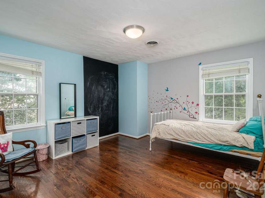 1185 18th Avenue, Hickory, NC 28601.  MLS# CAR4289134, YatesRealty ID 31107. Bedroom 3