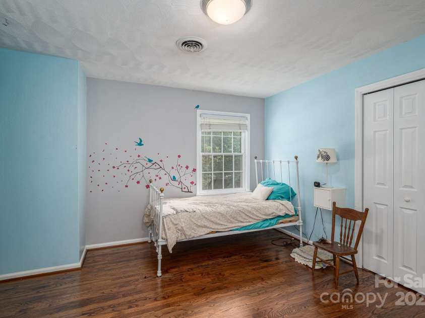 1185 18th Avenue, Hickory, NC 28601.  MLS# CAR4289134, YatesRealty ID 31107. Bedroom 3