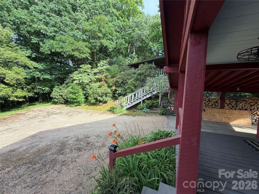 225 High Ridge Road, Little Switzerland, NC 28749.  MLS# CAR4392969, YatesRealty ID 31107. 