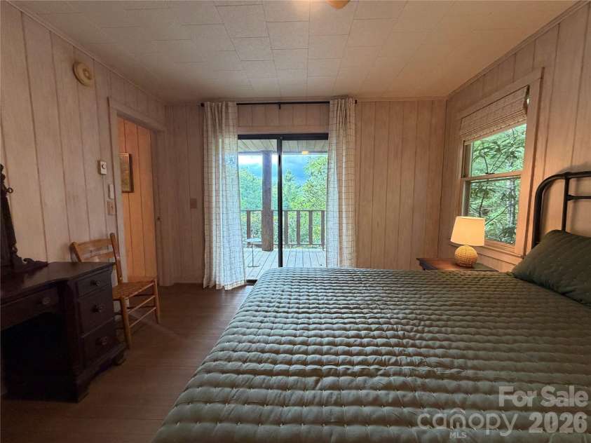 225 High Ridge Road, Little Switzerland, NC 28749.  MLS# CAR4392969, YatesRealty ID 31107. 