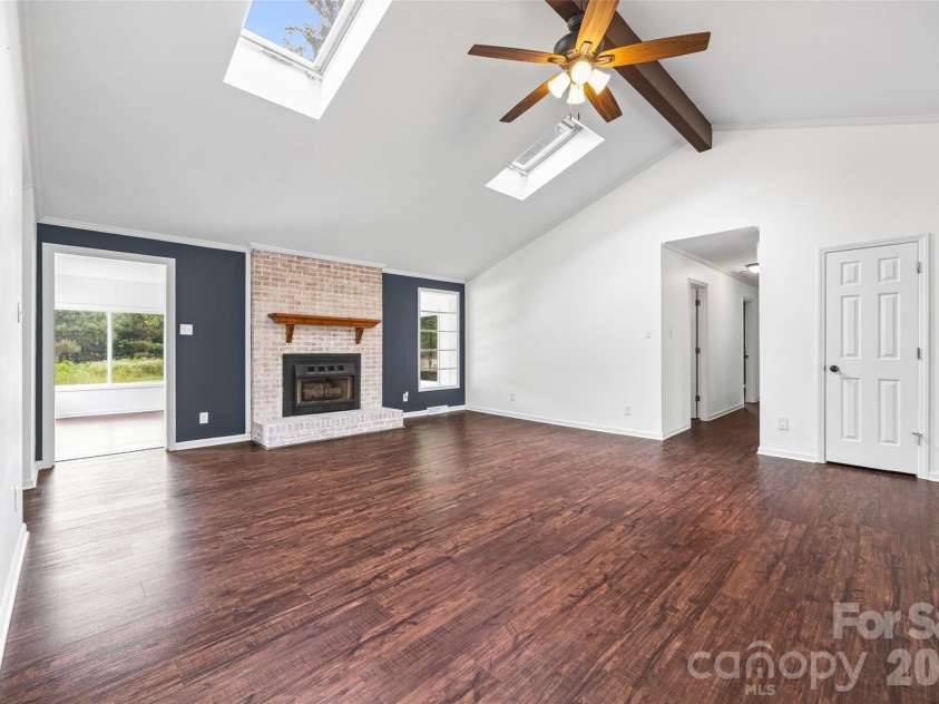130 Briarwood Drive, Rock Hill, SC 29732.  MLS# CAR4392374, YatesRealty ID 31108. 