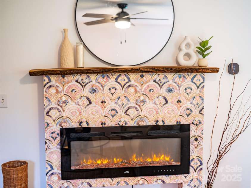 45 Heather Mist Drive, Weaverville, NC 28787.  MLS# CAR4282171, YatesRealty ID 31108. 