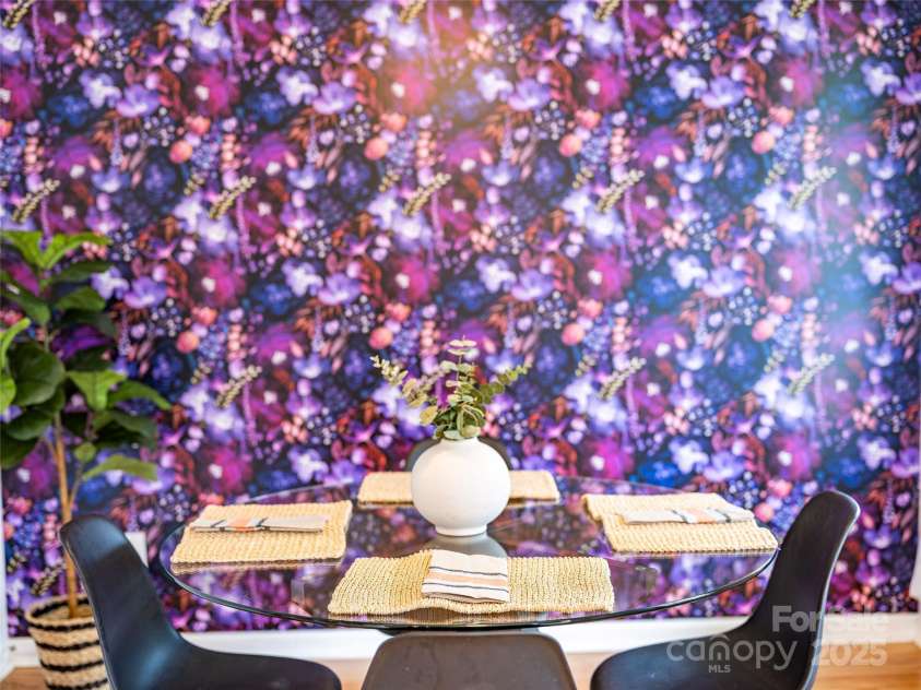 45 Heather Mist Drive, Weaverville, NC 28787.  MLS# CAR4282171, YatesRealty ID 31108. Close up of the wall paper