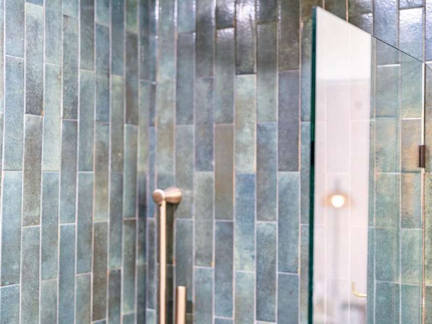 45 Heather Mist Drive, Weaverville, NC 28787.  MLS# CAR4282171, YatesRealty ID 31108. Featuring these stunning tiles.