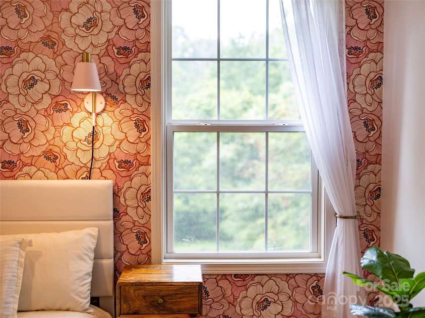 45 Heather Mist Drive, Weaverville, NC 28787.  MLS# CAR4282171, YatesRealty ID 31108. Great natural light