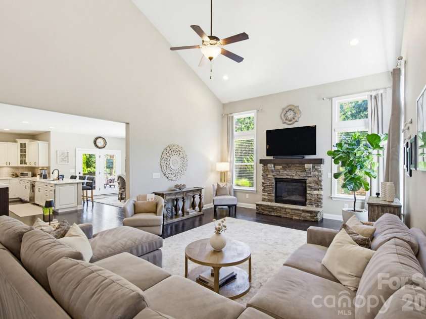 3083 Twin Lakes Drive, Weddington, NC 28104.  MLS# CAR4385989, YatesRealty ID 31109. 