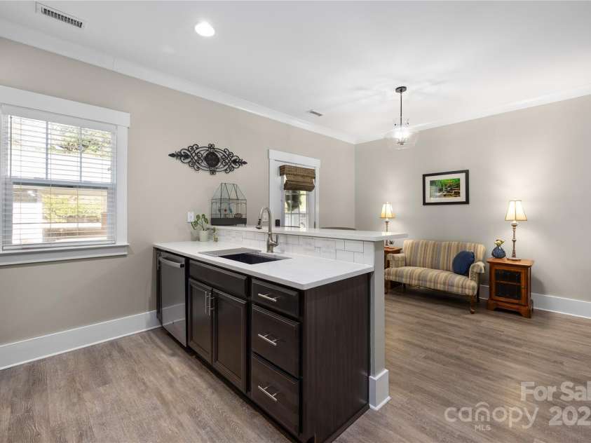 108 Par Place, Mooresville, NC 28115.  MLS# CAR4324535, YatesRealty ID 3111. 