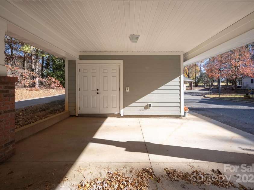 108 Par Place, Mooresville, NC 28115.  MLS# CAR4324535, YatesRealty ID 3111. 