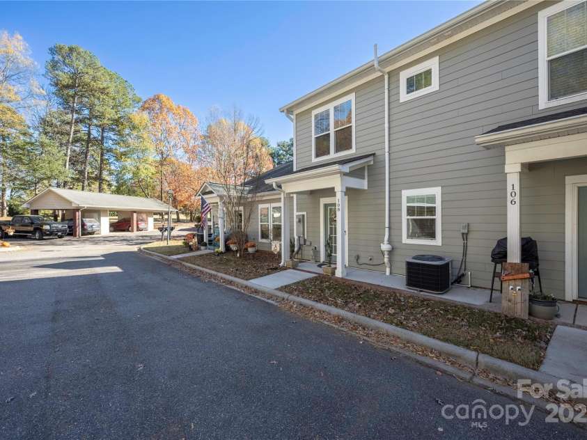 108 Par Place, Mooresville, NC 28115.  MLS# CAR4324535, YatesRealty ID 3111. 