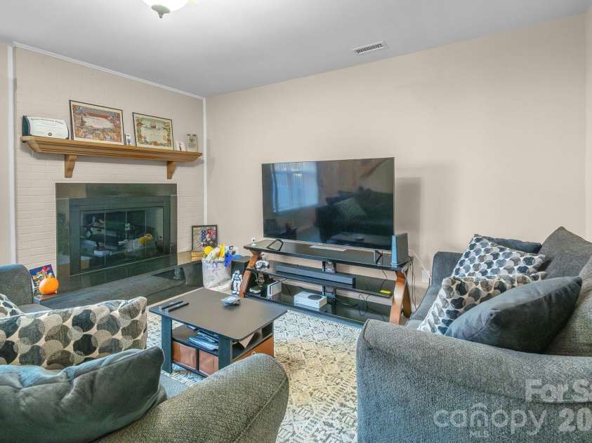 2350 Brookview Court, Rock Hill, SC 29732.  MLS# CAR4354717, YatesRealty ID 3111. 