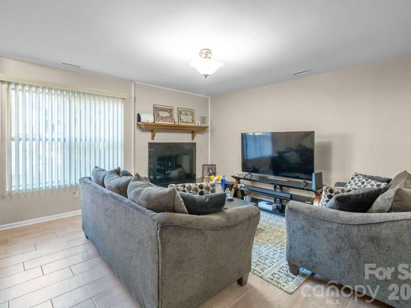 2350 Brookview Court, Rock Hill, SC 29732.  MLS# CAR4354717, YatesRealty ID 3111. 