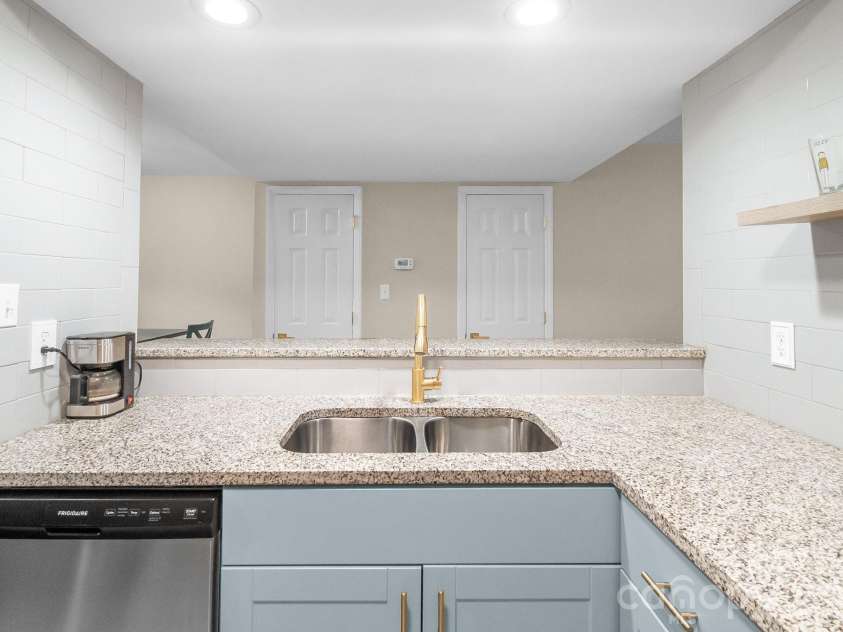 2350 Brookview Court, Rock Hill, SC 29732.  MLS# CAR4354717, YatesRealty ID 3111. 