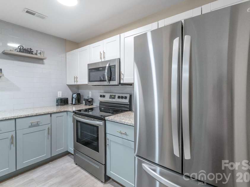 2350 Brookview Court, Rock Hill, SC 29732.  MLS# CAR4354717, YatesRealty ID 3111. 