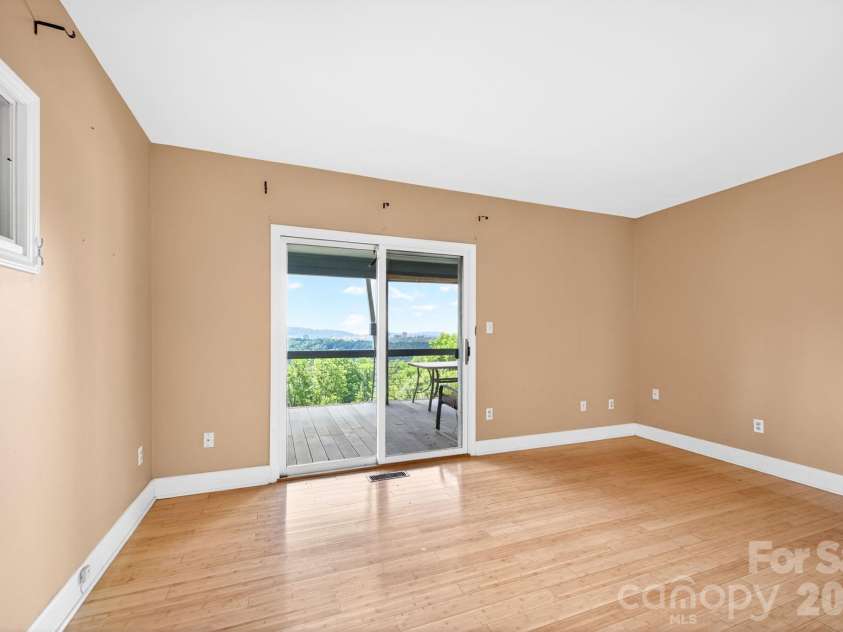 38 Lookout Road, Asheville, NC 28804.  MLS# CAR4387635, YatesRealty ID 31110. Bedroom 2nd Level