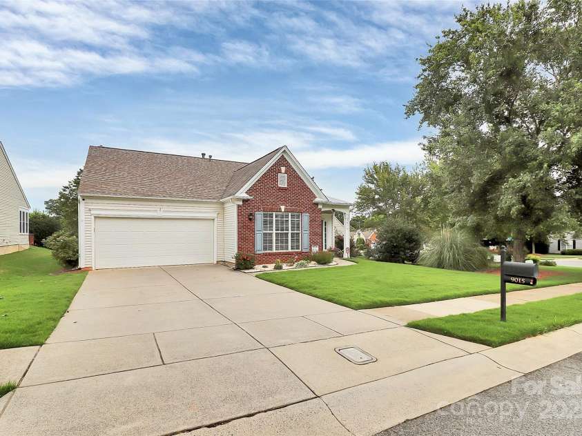 9015 Elrose Place, Charlotte, NC 28277.  MLS# CAR4287629, YatesRealty ID 31110. 
